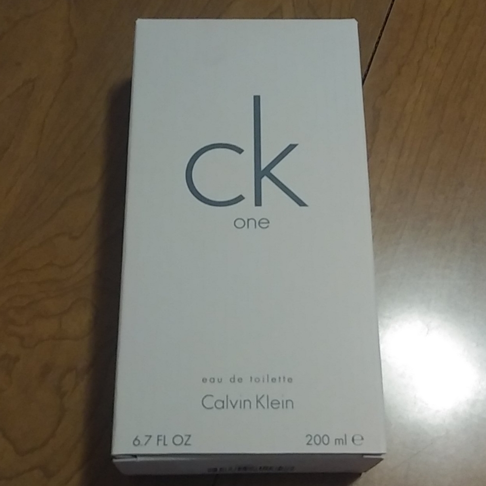 Calvin Klein One Unisex Spray 6.7oz